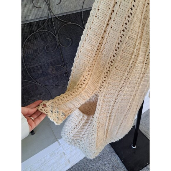 Handmade Cream Crochet Cape With Button Closure Beautiful Cottagecore RARE OS - Picture 3 of 6
